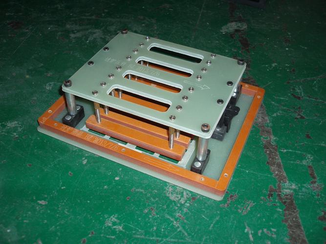 專業電子制造中的高精度治具 從過爐載具到纖維板治具的全面解析